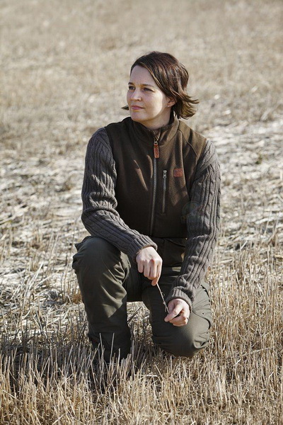Premium_Lady_lifestyle_7i5_enl_enl.jpg