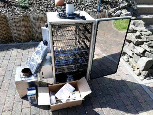 Все необходимое для копчения